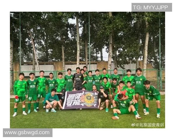 刘睿足球：从青涩少年到职业球员的成长之路与奋斗故事