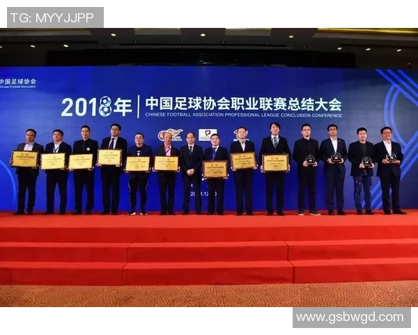 合同与足球的完美结合如何推动职业联赛的发展与创新