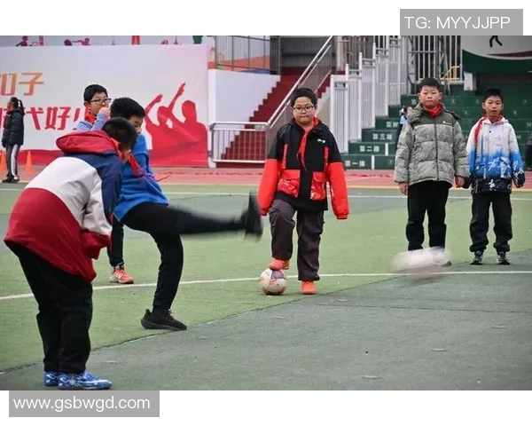 足球与保龄球的完美结合趣味活动邀您共襄盛举体验新乐趣