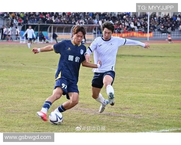 足球大捷再创辉煌球队团结奋战展现无与伦比的实力与激情